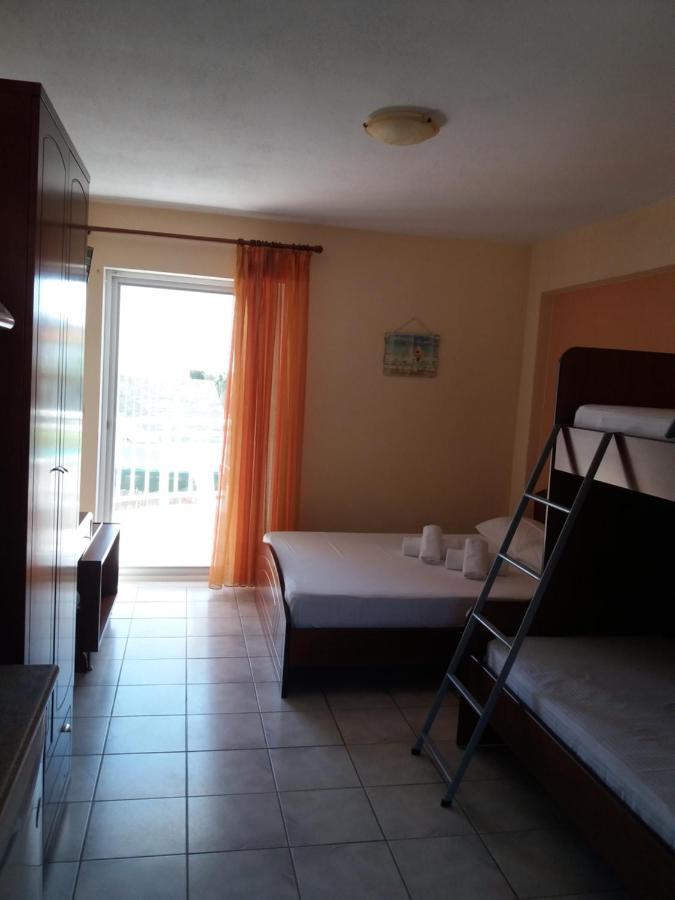 Appartamento House Meltemi Kalamítsion Esterno foto