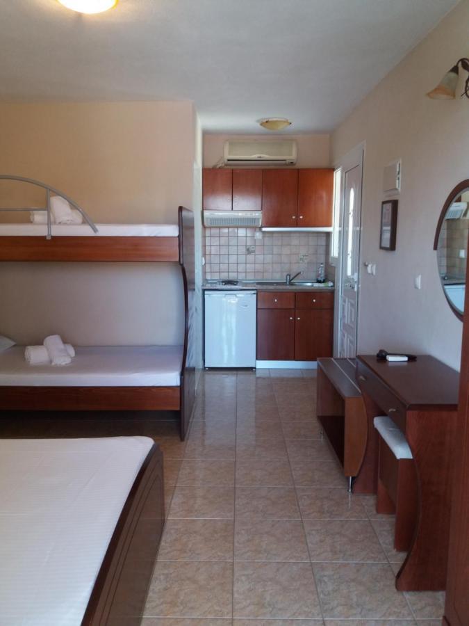 Appartamento House Meltemi Kalamítsion Esterno foto